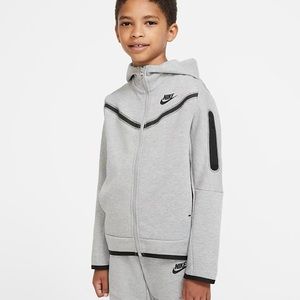Nike tech fleece sweatshirt youth medium